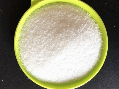 陽離子聚丙烯酰胺非?！昂唵巍保渴褂脧碗s別小瞧