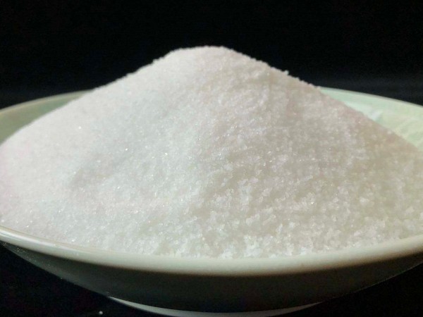 聚丙烯酰胺在石油開采中的關(guān)鍵運(yùn)用！優(yōu)越功效助力